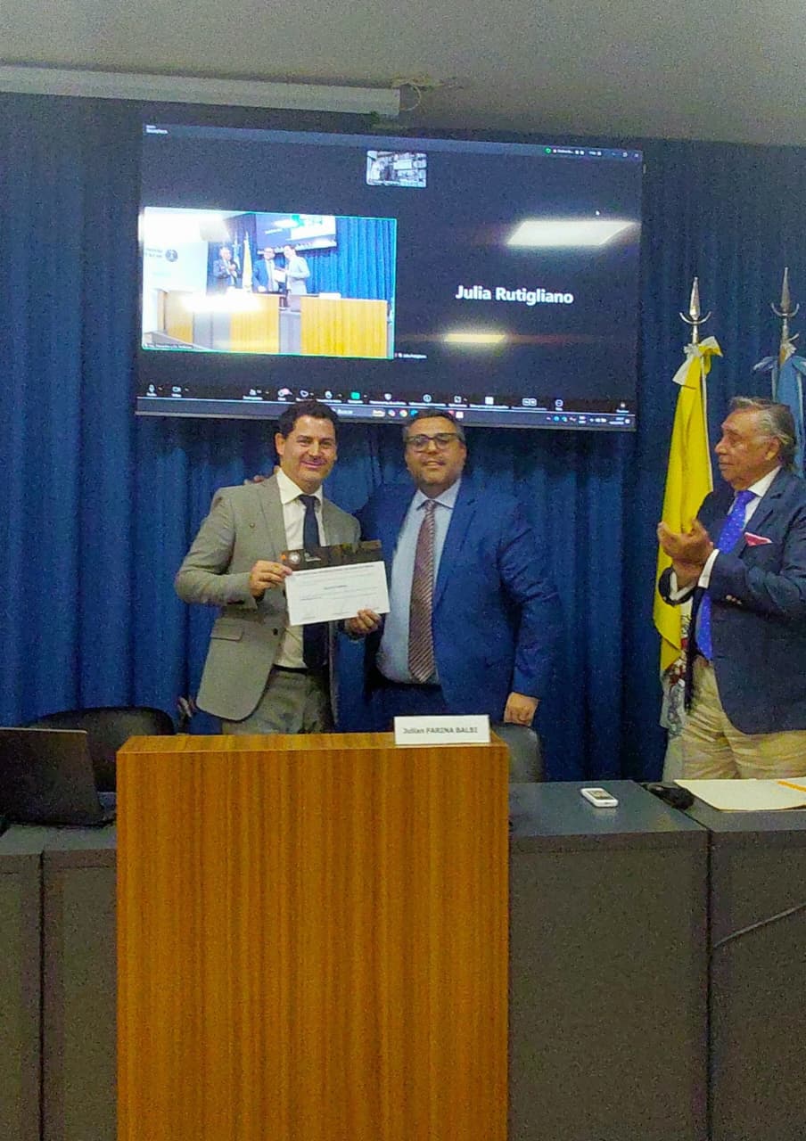  El Dr. Julian Farina Balbi ha sido distinguido por su participación como Profesor Invitado en la IX Diplomatura Internacional en Derecho Penal de la Universidad Catolica de La Plata.
